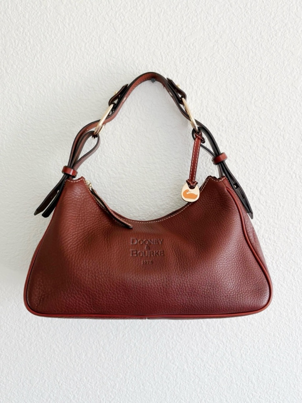 DOONEY & BOURKE 1975 Shoulder Purse Pebble Leather Zipper Brass Hardware